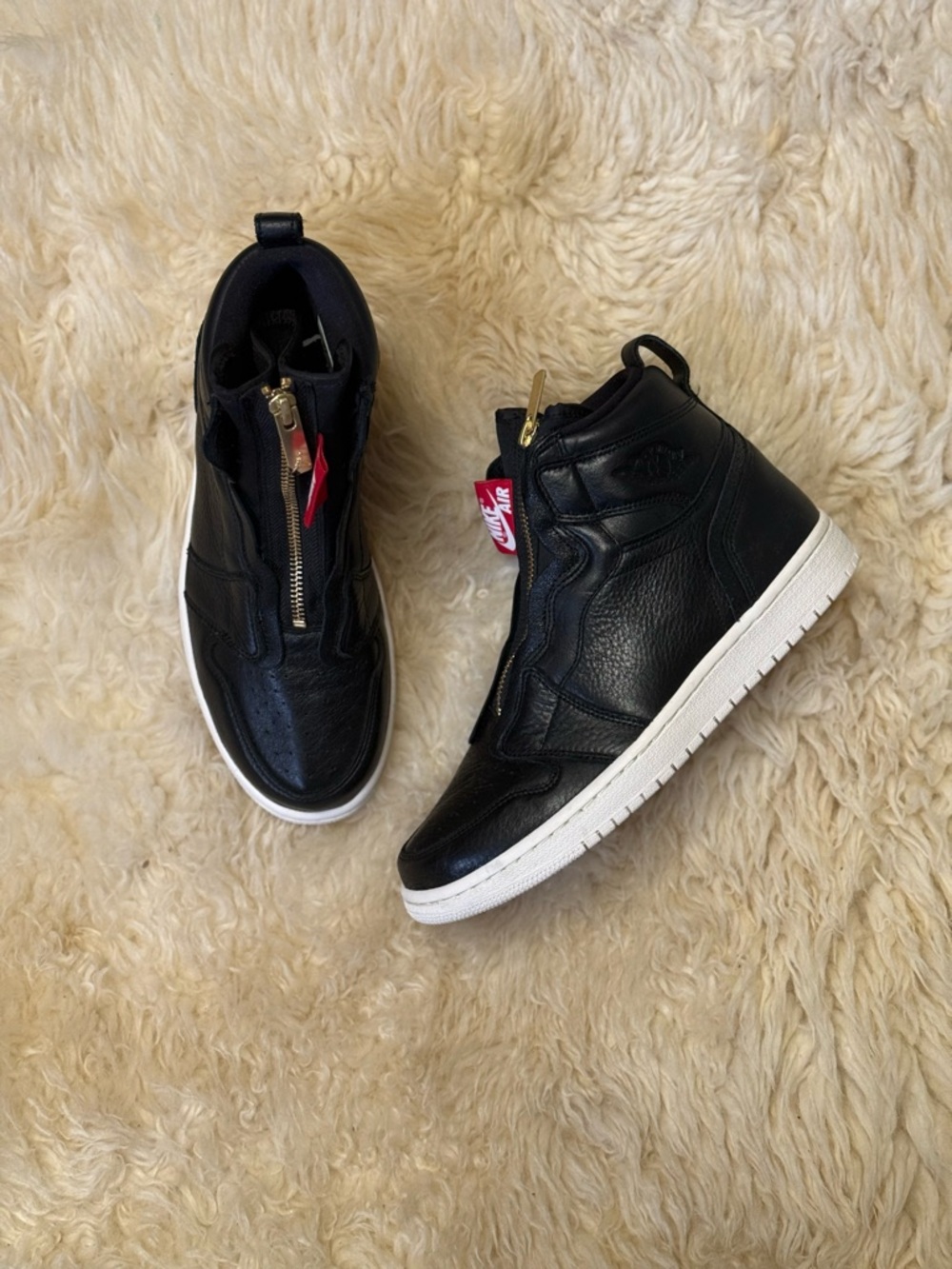 NWOB $185 NIKE Jordan 1 High Top Zip Shoe Women 8 Black Leather Sneaker Gold Zip